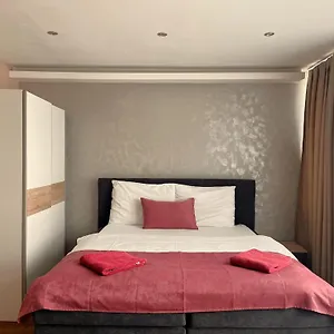Aurellia Serviced Appartement