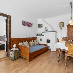 https://the-mountain-view-innsbruck.innsbruckaustriahotels.com