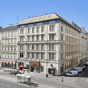 Living An Der Oper Viena