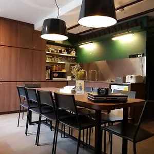 https://wink-hostel.singapore-best-hotels.net